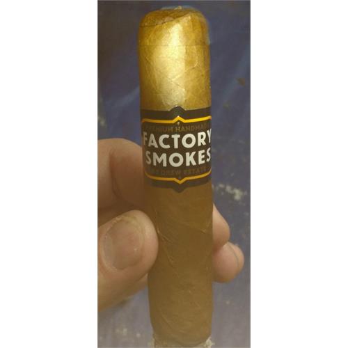 Factory Smokes Shade Robusto 5  * 54