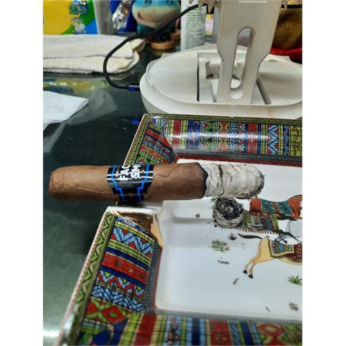 Factory Smokes Sun Grown Robusto 5  * 54