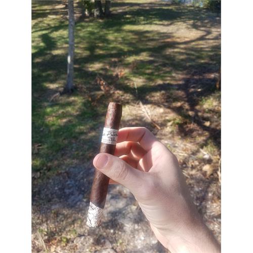 Liga Privada T52 Corona Viva 6  * 46
