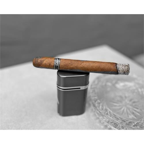 Tatuaje Black Gran Toro 6 1/2 * 52
