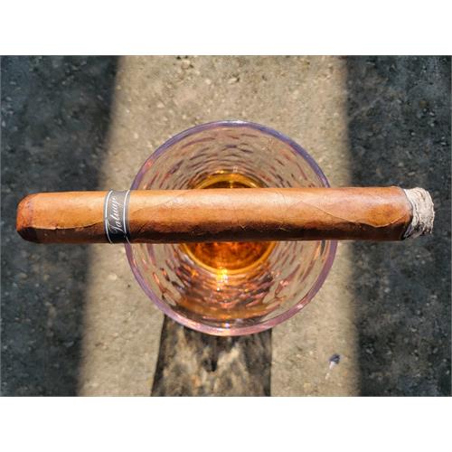 Tatuaje Black Gran Toro 6 1/2 * 52