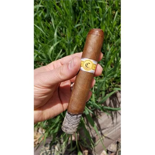 Tatuaje Cabaiguan Guapos Natural Toro Grande 5 5/8 * 54