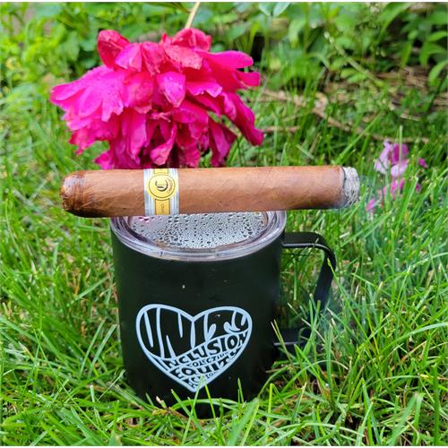 Tatuaje Cabaiguan Guapos Natural Toro Grande 5 5/8 * 54