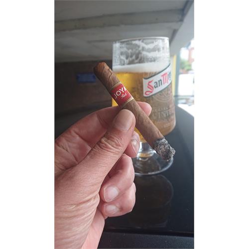 Joya Red Tin 4  * 32