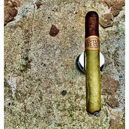 Kentucky Fire Cured Swamp Thang Ponies 4  * 32