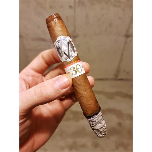 AVO 22 30 Years LE Redux 5 7/8 * 50