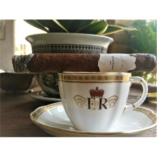 Partagas Legend Toro Leyenda 6 1/4 * 54