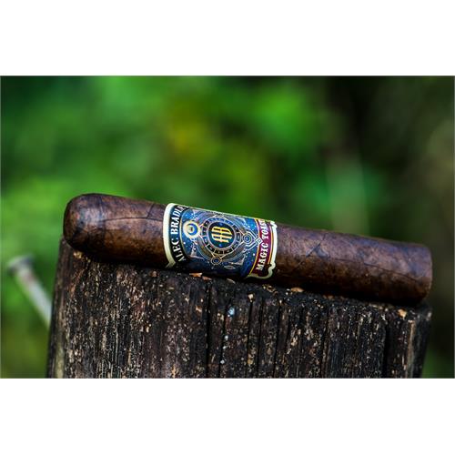 Alec Bradley Magic Toast Robusto 5  * 52