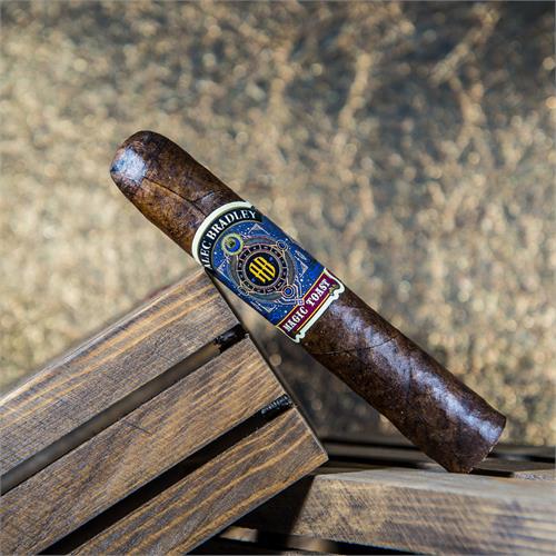 Alec Bradley Magic Toast Robusto 5  * 52