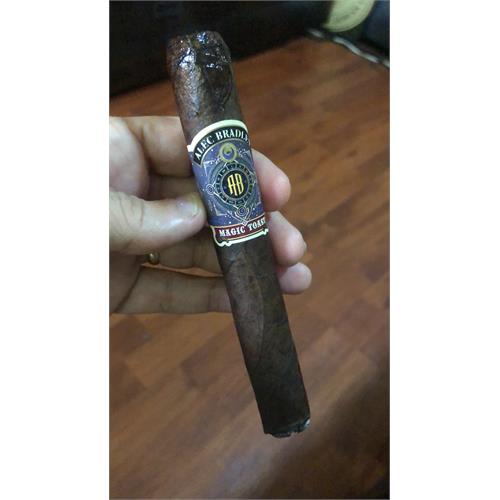 Alec Bradley Magic Toast Toro 6  * 52