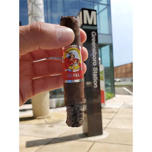 La Gloria Cubana Esteli Robusto 4 1/2 * 52