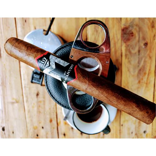 M by Macanudo Toro 6  * 50
