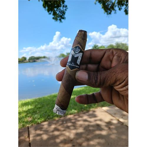 M by Macanudo Belicoso 6  * 54