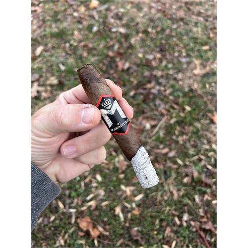M by Macanudo Belicoso 6  * 54