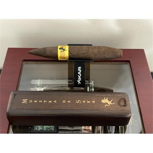 Muestra de Saka Unicorn 6 1/4 * 60