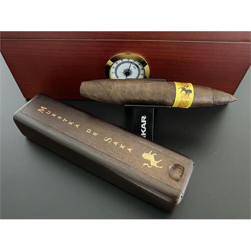 Muestra de Saka Unicorn 6 1/4 * 60