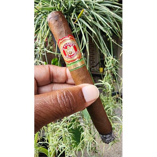 Arturo Fuente Rosado Sun Grown 8-5-8 6  * 47