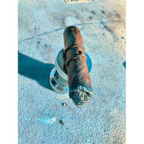 CAO Fuma Em Corda Toro 6  * 58