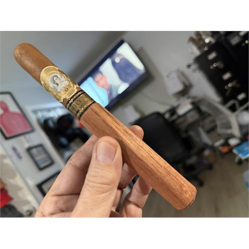 La Palina Family Series Miami Pasha Coffin 7  * 50