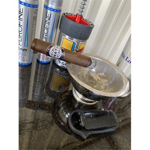 JFR Lunatic Maduro Short Robusto 4 3/4 * 52
