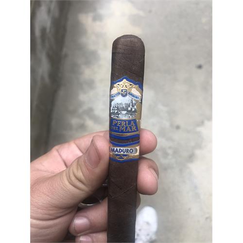 Perla del Mar Maduro Robusto 4 3/4 * 52