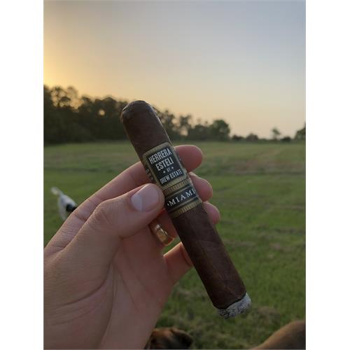 Herrera Esteli Miami Robusto Grande 5 1/4 * 52