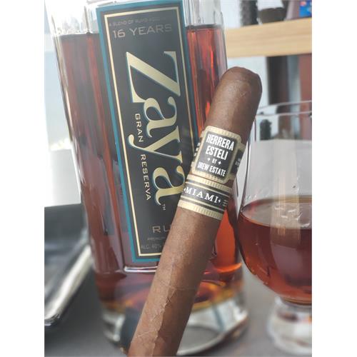 Herrera Esteli Miami Toro Especial 6  * 52