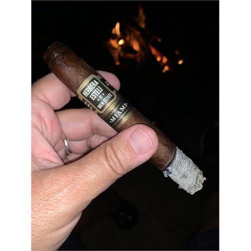 Herrera Esteli Miami Toro Especial 6  * 52