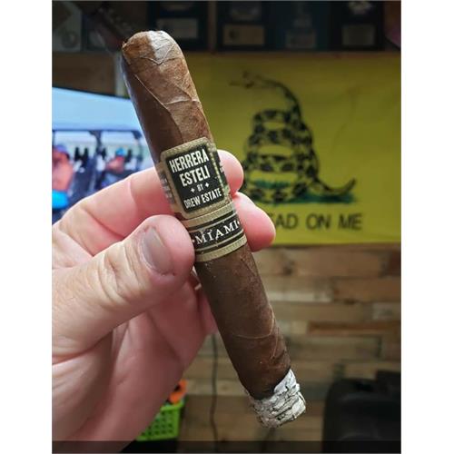 Herrera Esteli Miami Toro Especial 6  * 52