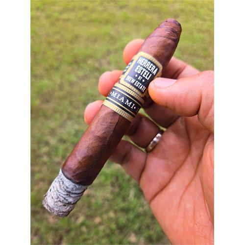 Herrera Esteli Miami Piramide Fino 6  * 52