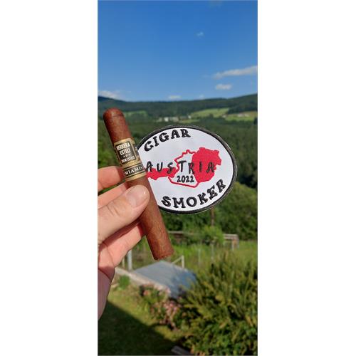 Herrera Esteli Miami Short Corona Gorda 5 3/4 * 48