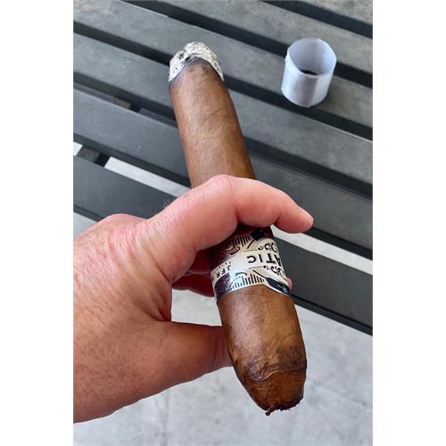 JFR Lunatic Habano Belicoso 8  * 80