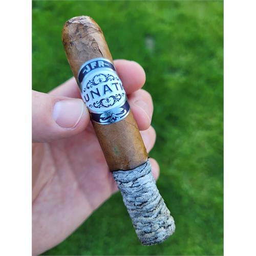 JFR Lunatic Habano Short Robusto 4 3/4 * 52
