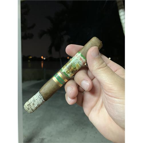 New World Cameroon Toro 6  * 50