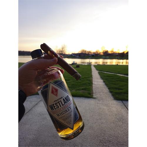 Aganorsa Leaf Signature Selection Toro 6  * 52