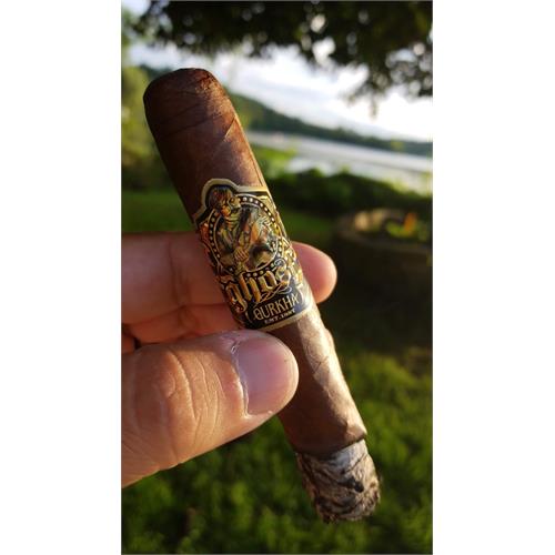 Gurkha Ghost Gold Shadow 5  * 52