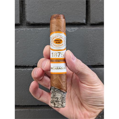 Romeo y Julieta 1875 Nicaragua Bully 5  * 50