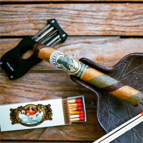 Alec Bradley Black Market Filthy Hooligan Shamrock 6  * 50