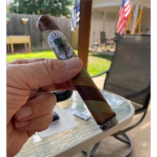Alec Bradley Black Market Filthy Hooligan Shamrock 6  * 50
