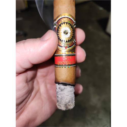 Perdomo 20th Anniversary Connecticut Robusto 5  * 56