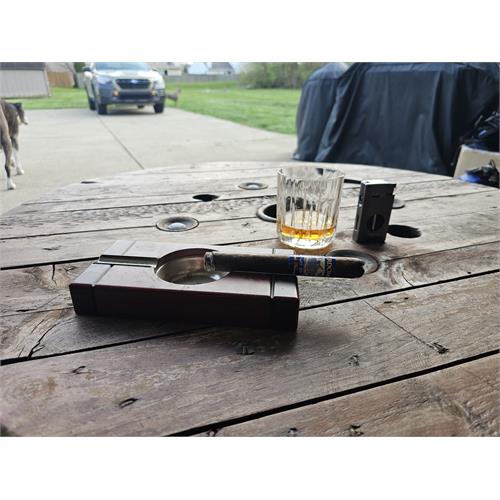 Perdomo Lot 23 Maduro Toro 6  * 50