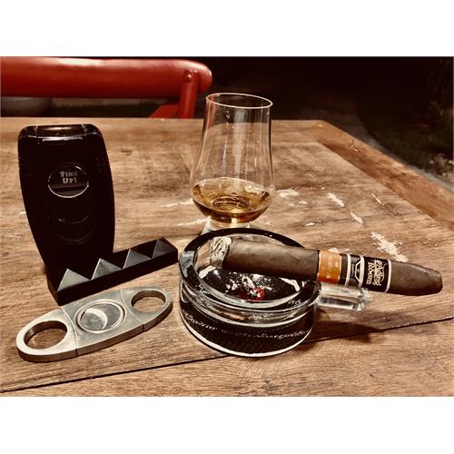 Aging Room Quattro Nicaragua Maestro 6  * 52