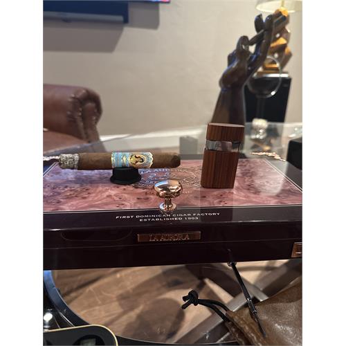 La Aroma de Cuba Mi Amor Churchill 7  * 50