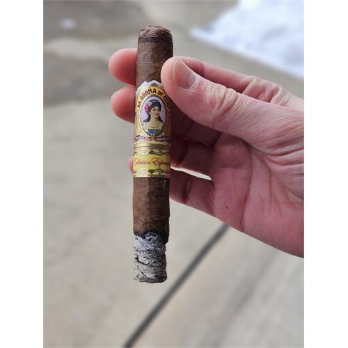 La Aroma de Cuba Edicion Especial No. 1 5 5/8 * 46