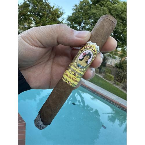La Aroma de Cuba Edicion Especial No. 1 5 5/8 * 46