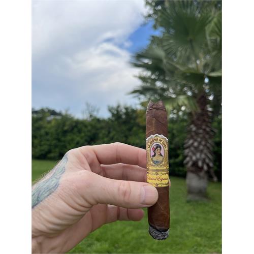 La Aroma de Cuba Edicion Especial No. 5 5 1/2 * 52