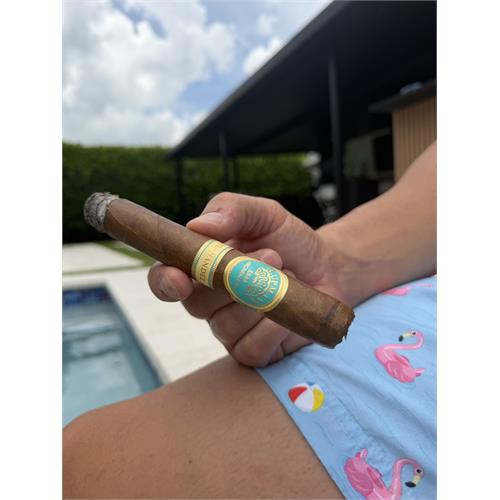 H. Upmann by AJ Fernandez Toro Tubo 6  * 54