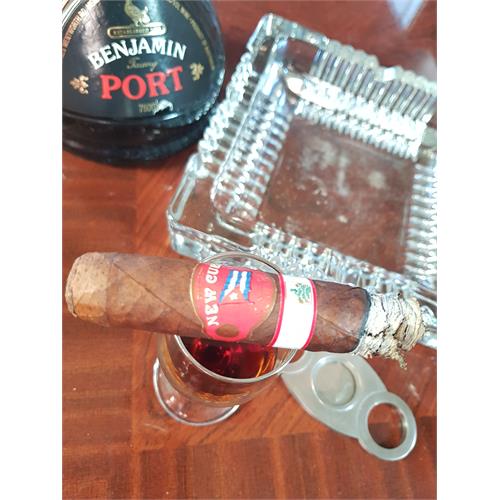 New Cuba Maduro Presidente 7 1/2 * 50