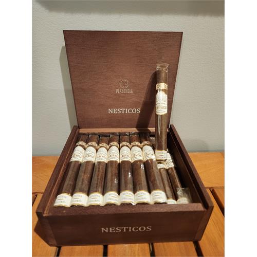 Plasencia Reserva Original Nestico 4 1/2 * 36