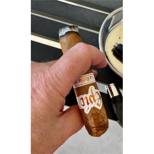 Epic La Rubia Short Gordo 4 1/2 * 60